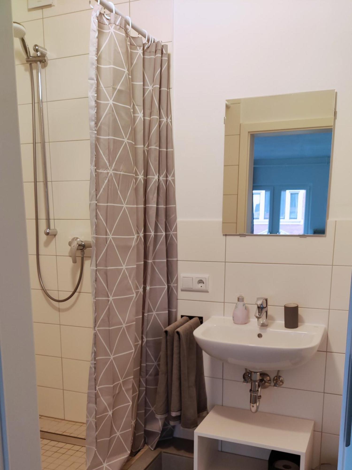 Loft U2 - Kreative Studiowohnung, Zentral Gelegen Apartment *